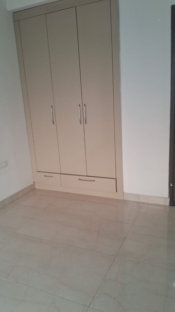 Room in 3 BHK Apartment at Peer Mucchalla – for Rent