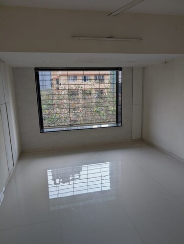 Room in 2 BHK Apartment at Padmavati Apartment Mahim, Mahim – for Rent