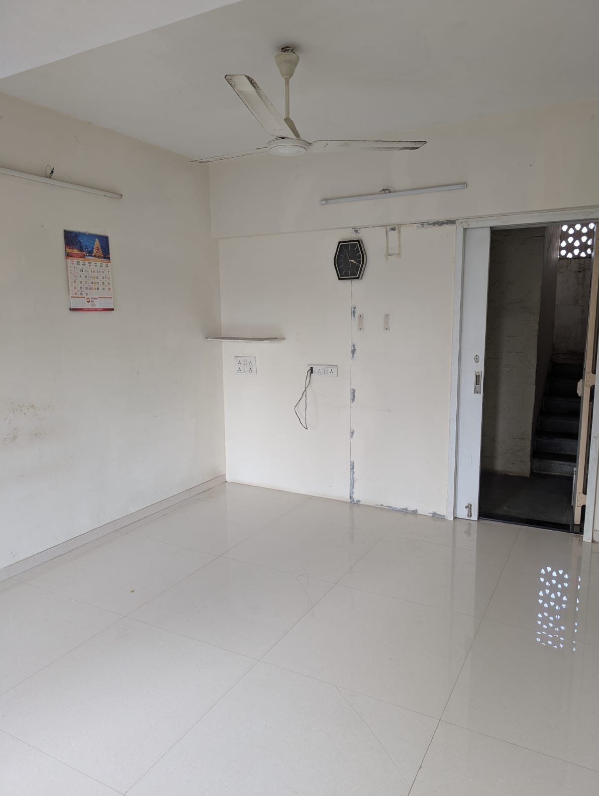 Rental 2 Bedroom 650 Sq.Ft. Apartment in Padmavati Apartment Mahim ...