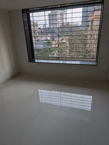 Room in 2 BHK Apartment at Padmavati Apartment Mahim, Mahim – for Rent