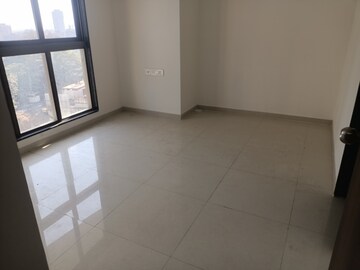 Room in 1 BHK Apartment at Runwal Eirene, Balkum Pada – for Rent