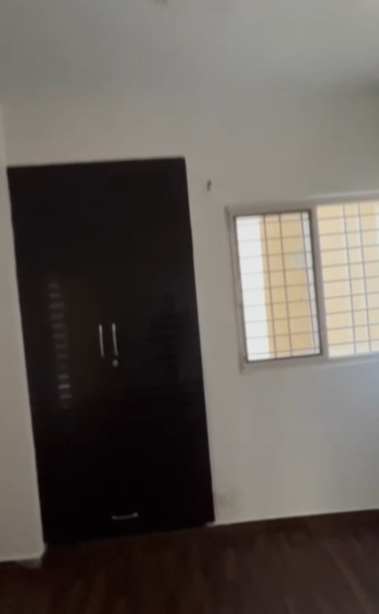 Room, paras-tierea 2 Bedroom 1045 Sq.Ft. Apartment In Sector 137 Noida 8031143