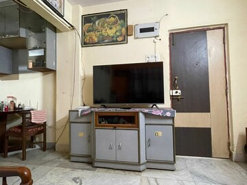 Master Bedroom in 1 BHK Apartment at Mantri Serene, Goregaon East – for Rent