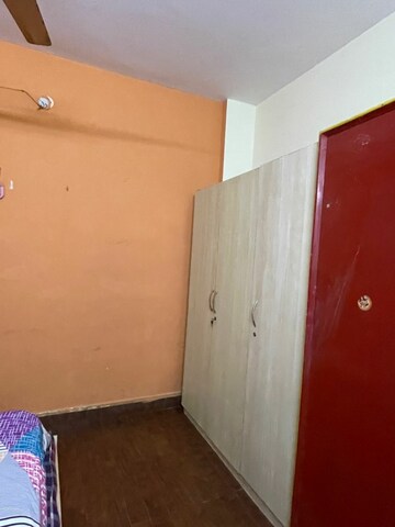 Room in 1 BHK Apartment at Mantri Serene, Goregaon East – for Rent
