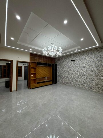 Room in 4 BHK Independent House at Sunny Enclave – for Sale