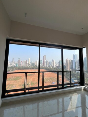 Bedroom in 3 BHK Apartment at Dadar West – for Rent