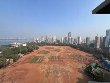 Master Bedroom in 3 BHK Apartment at Dadar West – for Rent