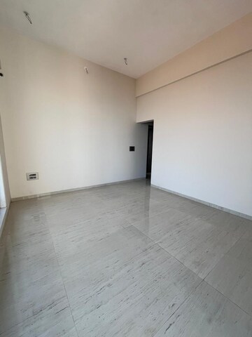 Room in 3 BHK Apartment at Dadar West – for Rent