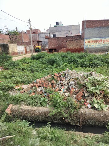 रेसिडेंशियल प्लॉट वर्ग यार्ड फॉर रीसेल इन सिद्धार्थ विहार ग़ाज़ियाबाद  8031213