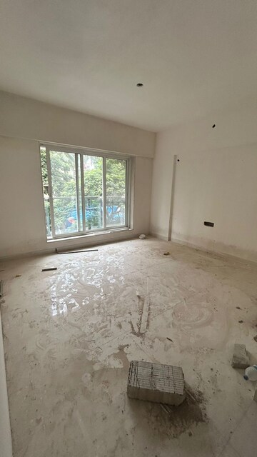 Bedroom in 2 BHK Apartment at Chembur – for Sale