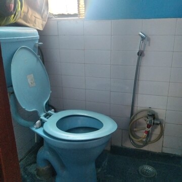 Attached Bathroom in 1.5 BHK Apartment at Ip Extension – for Rent