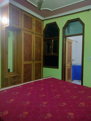 2 BHK Builder Floor For Rent in Paryavaran Complex