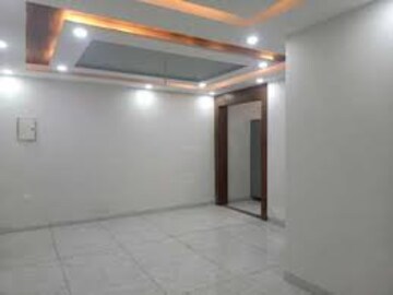 Master Bedroom in 3 BHK Builder Floor at RPS Palm Drive, Sector 88 – for Rent