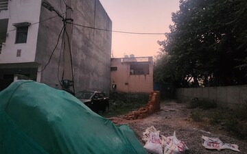Plot For Sale in Sector 9