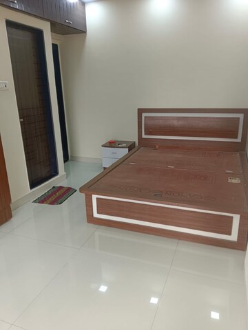 Furnished Amenities in 1 BHK Apartment at Silver Arch Apartments, Andheri West – for Rent