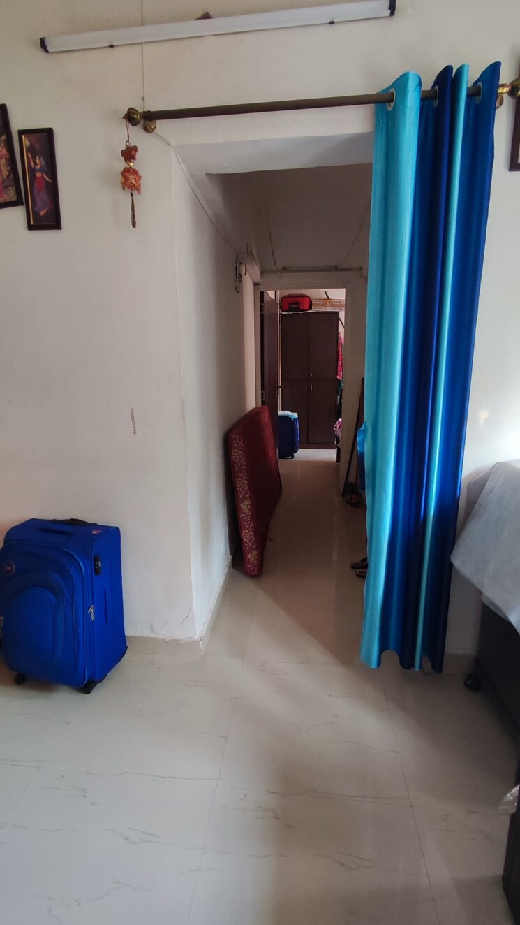 Living Room, royal-palms-diamond-isle-phase-iii 1 Bedroom 560 Sq.Ft. Apartment In Goregaon East Mumbai 8031316