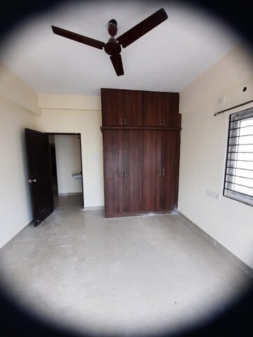 Room in 3 BHK Apartment at SM Homes Kondapur, Kondapur – for Rent