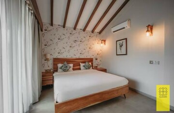 Master Bedroom in 3 BHK Villa at Vagator – for Rent