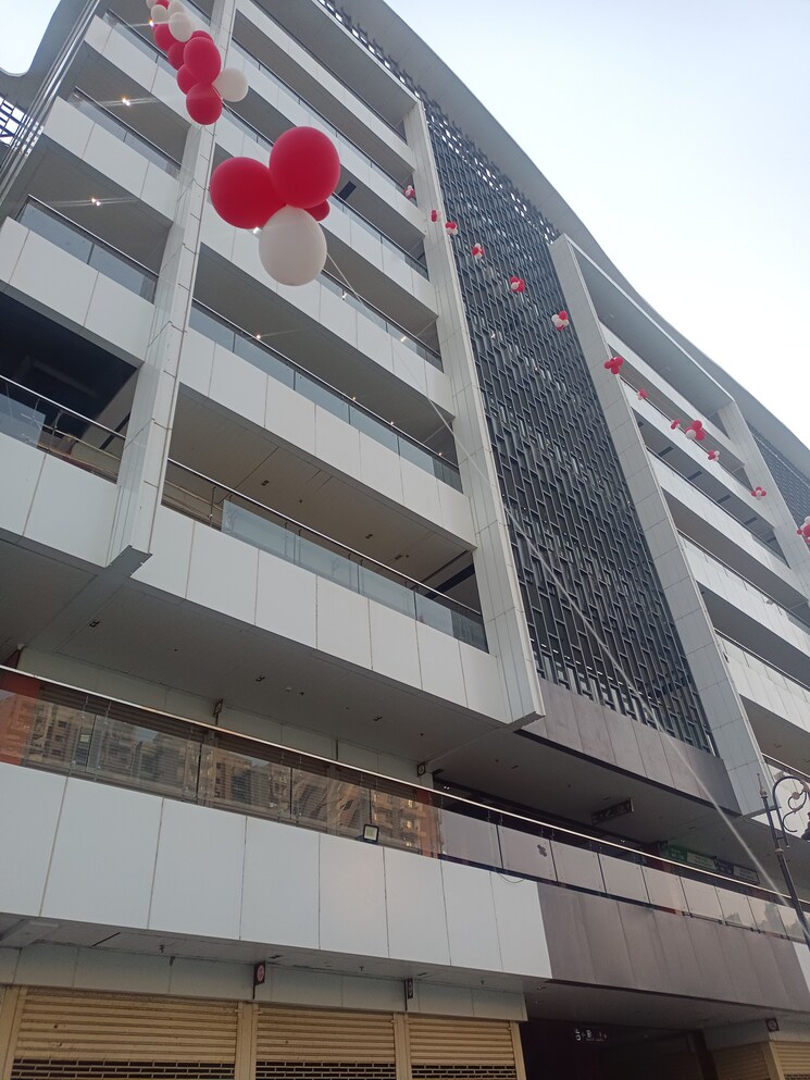 Exterior View, gaur-world-street Commercial Shop 200 Sq.Ft. In Sector 16b Greater Noida Greater Noida 8031488