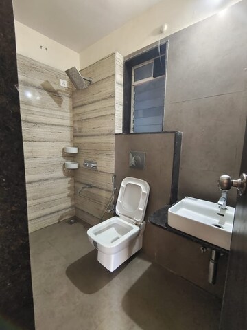 Bathroom in 1.5 BHK Apartment at Siddhi Highland Haven, Balkum Pada – for Sale