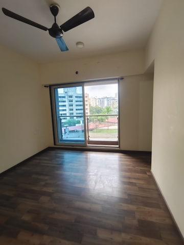 Room in 1.5 BHK Apartment at Siddhi Highland Haven, Balkum Pada – for Sale