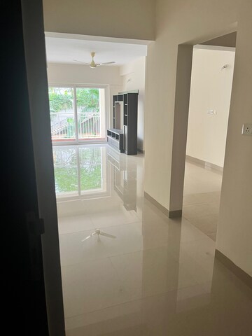 Room in 2 BHK Apartment at Vasathi Avante Bangalore, Hebbal – for Rent