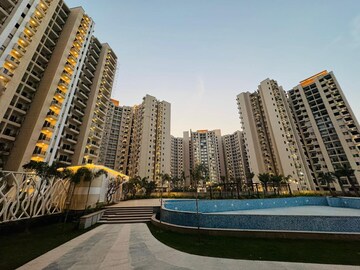 2 BHK Apartment For Resale in Oasis GrandStand Sector 22d Yamuna Expressway Greater Noida  8031535