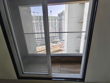 Room in 1 BHK Apartment at Ashar Axis, Majiwada – for Rent