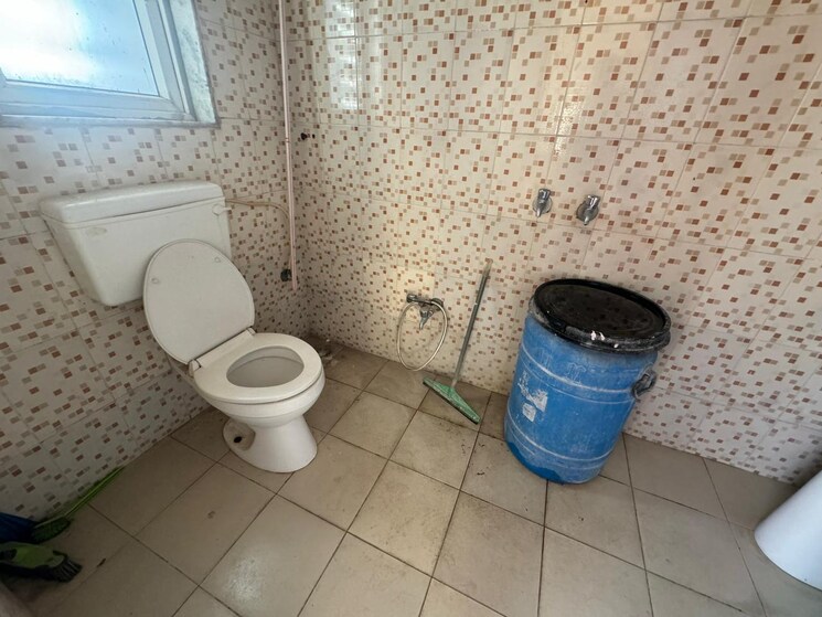 Bathroom, crystal-isle-apartment 2 Bedroom 1000 Sq.Ft. Apartment In Goregaon East Mumbai 8031595