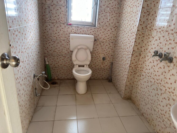 Bathroom, crystal-isle-apartment 2 Bedroom 1000 Sq.Ft. Apartment In Goregaon East Mumbai 8031595