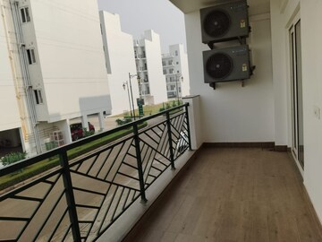 Balcony in 2.5 BHK Builder Floor at Central Park 3 Flower Valley, Sohna Sector 33 – for Sale