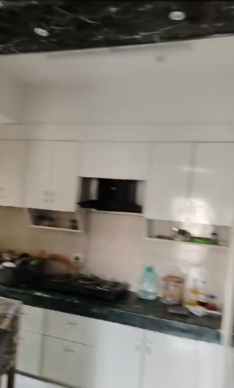 Kitchen, paras-tierea 2 Bedroom 1045 Sq.Ft. Apartment In Sector 137 Noida 8031660