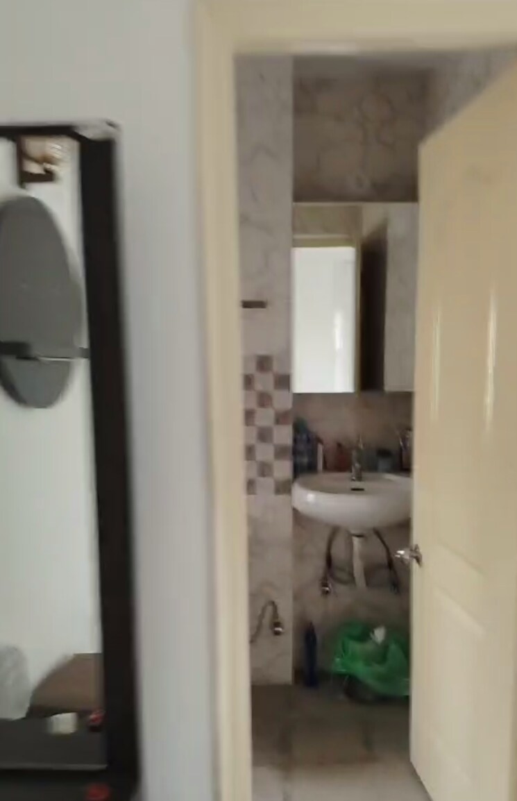 Bathroom, paras-tierea 2 Bedroom 1045 Sq.Ft. Apartment In Sector 137 Noida 8031660