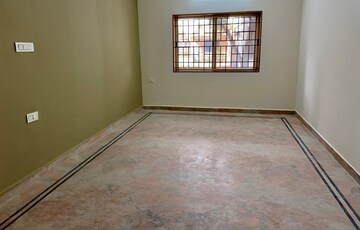 Room in 3 BHK Apartment at Banaswadi – for Sale
