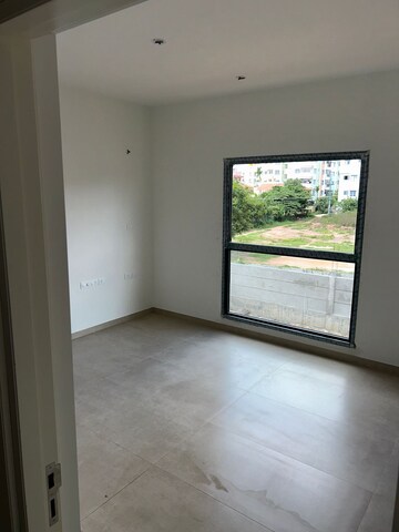Room in 2 BHK Apartment at Hennur – for Sale