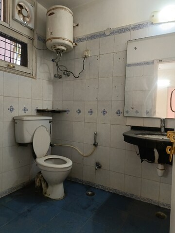 Bathroom in 2 BHK Builder Floor at Uppal Southend, Sector 49 – for Sale