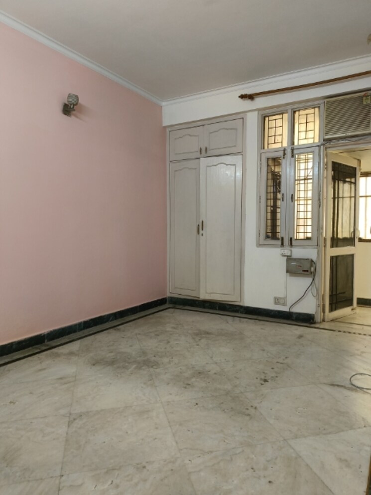 Room, uppal-southend 2 Bedroom 1000 Sq.Ft. Builder Floor In Sector 49 Gurgaon 8031872