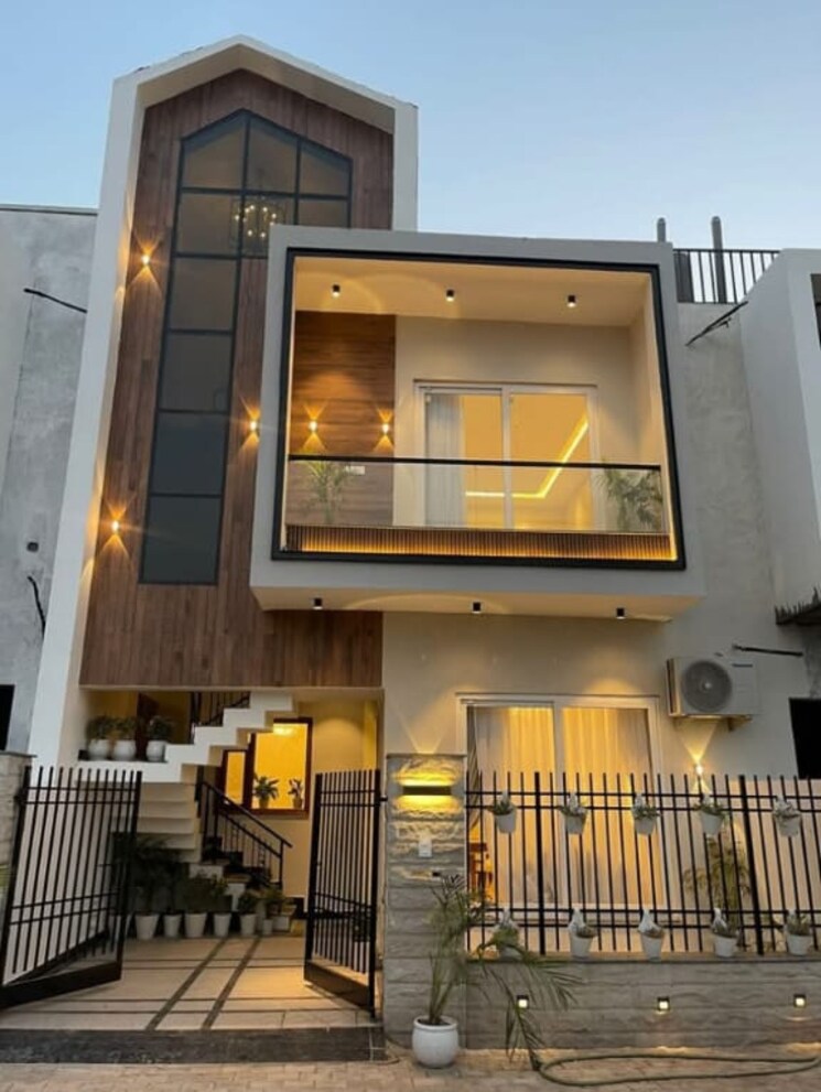 Exterior View, sector 22 6+ Bedroom 173 Sq.Mt. Villa In Sector 22 Noida 8031861