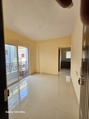 Room in 1 BHK Apartment at Wadgaon Sheri – for Rent