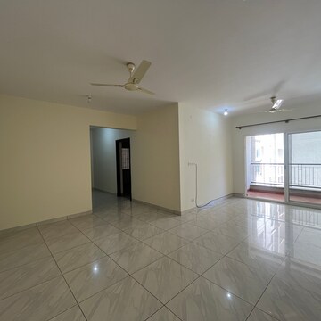 Room in 3 BHK Apartment at Sobha Classic, Haralur Road – for Rent