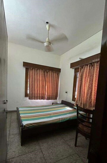 Bedroom in 1 BHK Apartment at Sector 15 – for Rent