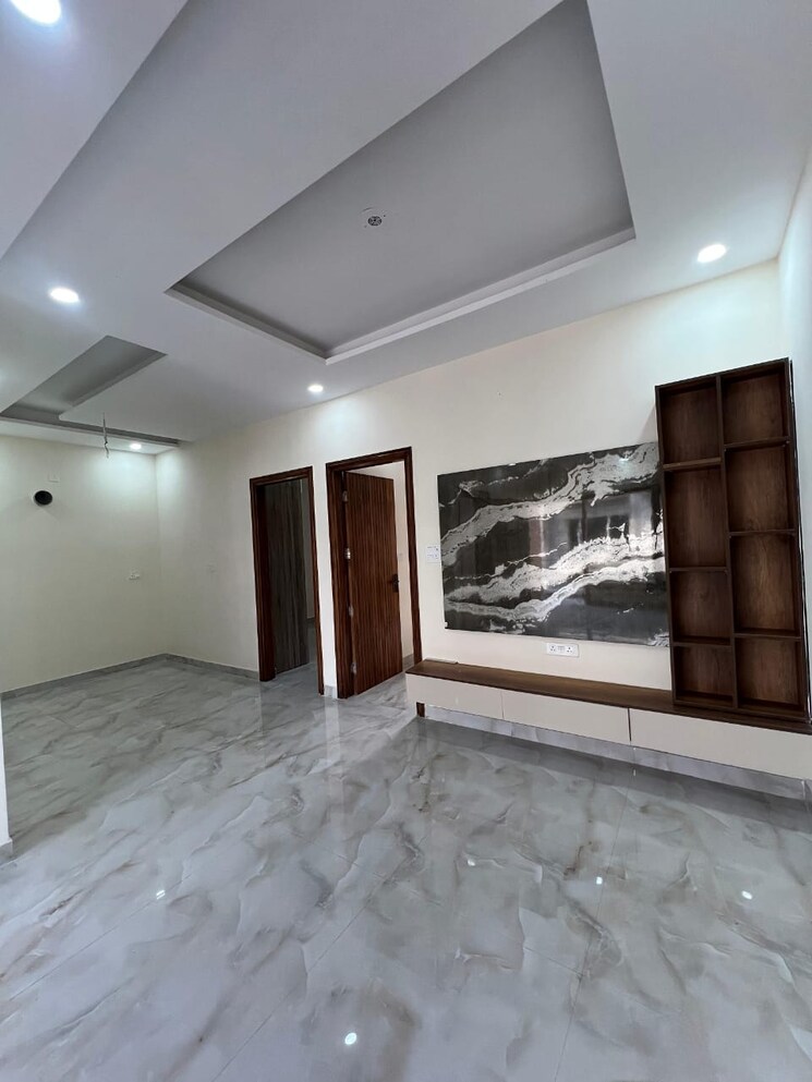 Room, sector 124 4 Bedroom 100 Sq.Yd. Independent House In Sector 124 Mohali 8031904