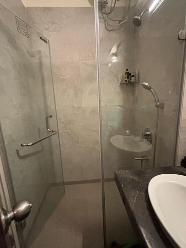 Bathroom, lnt-realty-crescent-bay 2 Bedroom 788 Sq.Ft. Apartment In Parel Mumbai 8031886