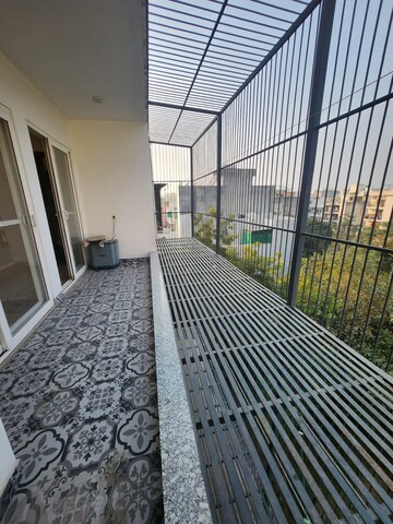 Balcony in 3 BHK Builder Floor at Kohli One Malibu Town, Sector 47 – for Rent