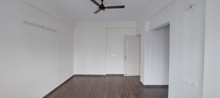 Room, maxblis-white-house 4 Bedroom 2250 Sq.Ft. Apartment In Sector 75 Noida 8031945