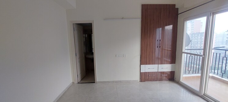 Room, maxblis-white-house 4 Bedroom 2250 Sq.Ft. Apartment In Sector 75 Noida 8031945