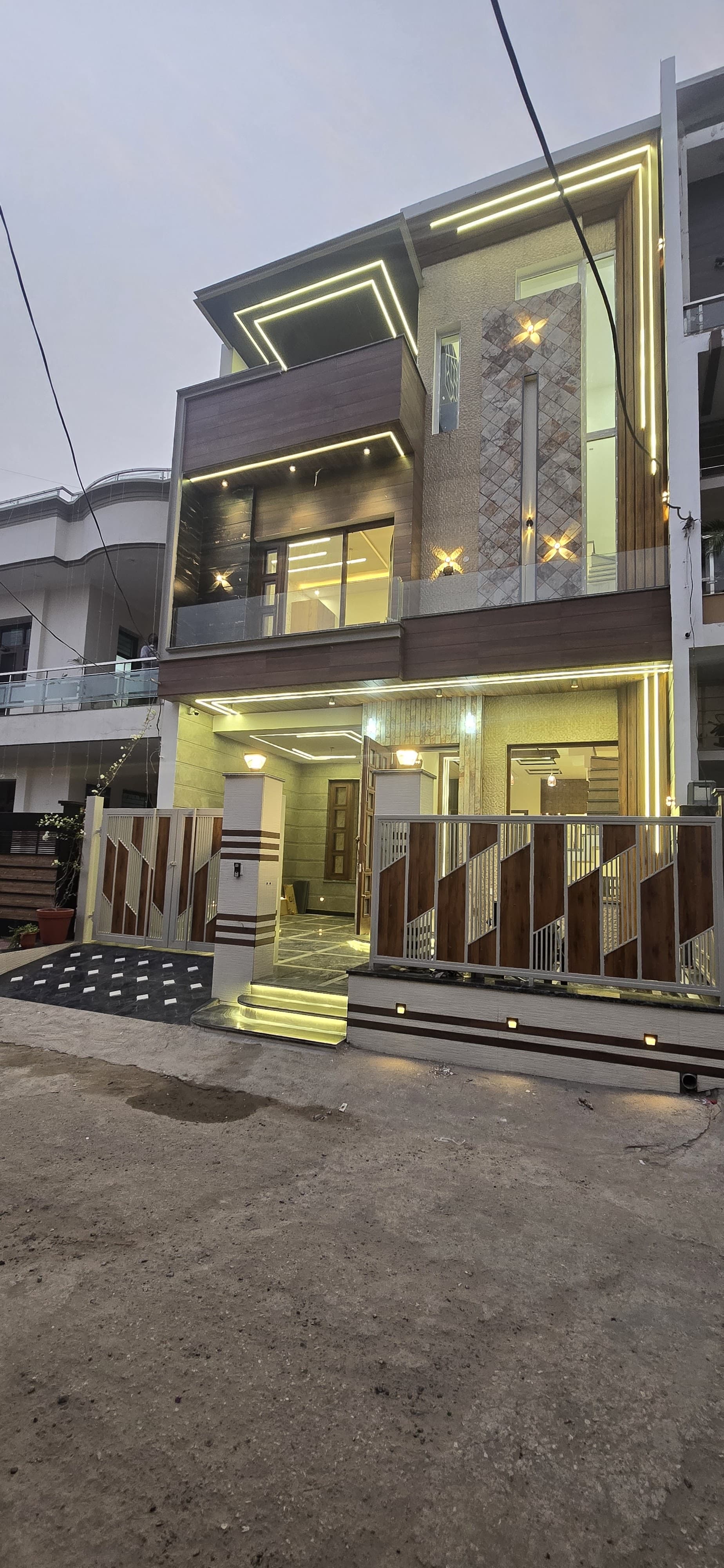 4 BHK Independent House For Sale in Sunny Enclave