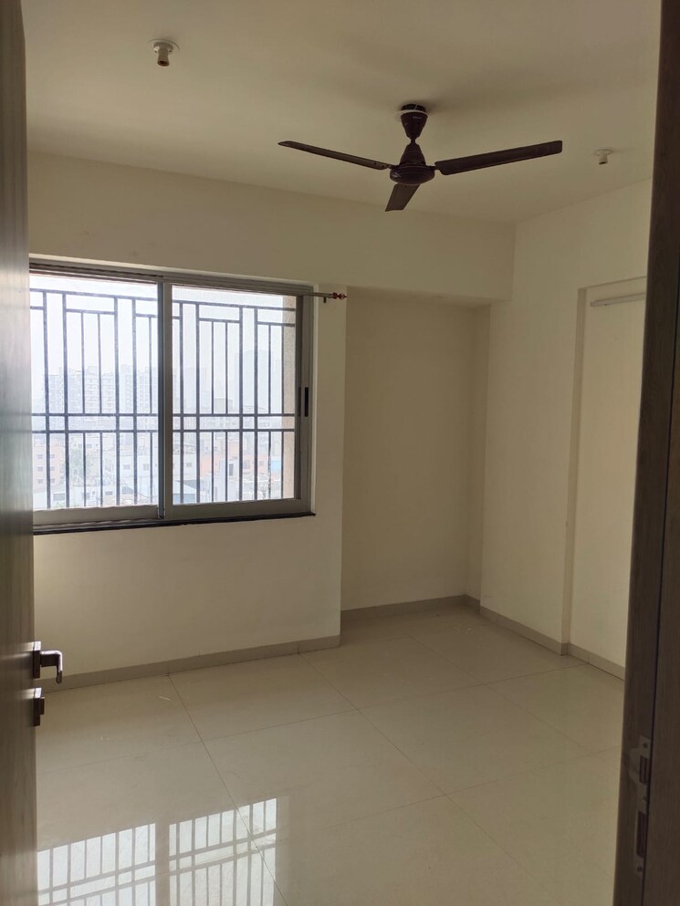 Room, sm-icon-51 2 Bedroom 1100 Sq.Ft. Apartment In Wadgaon Sheri Pune 8031960