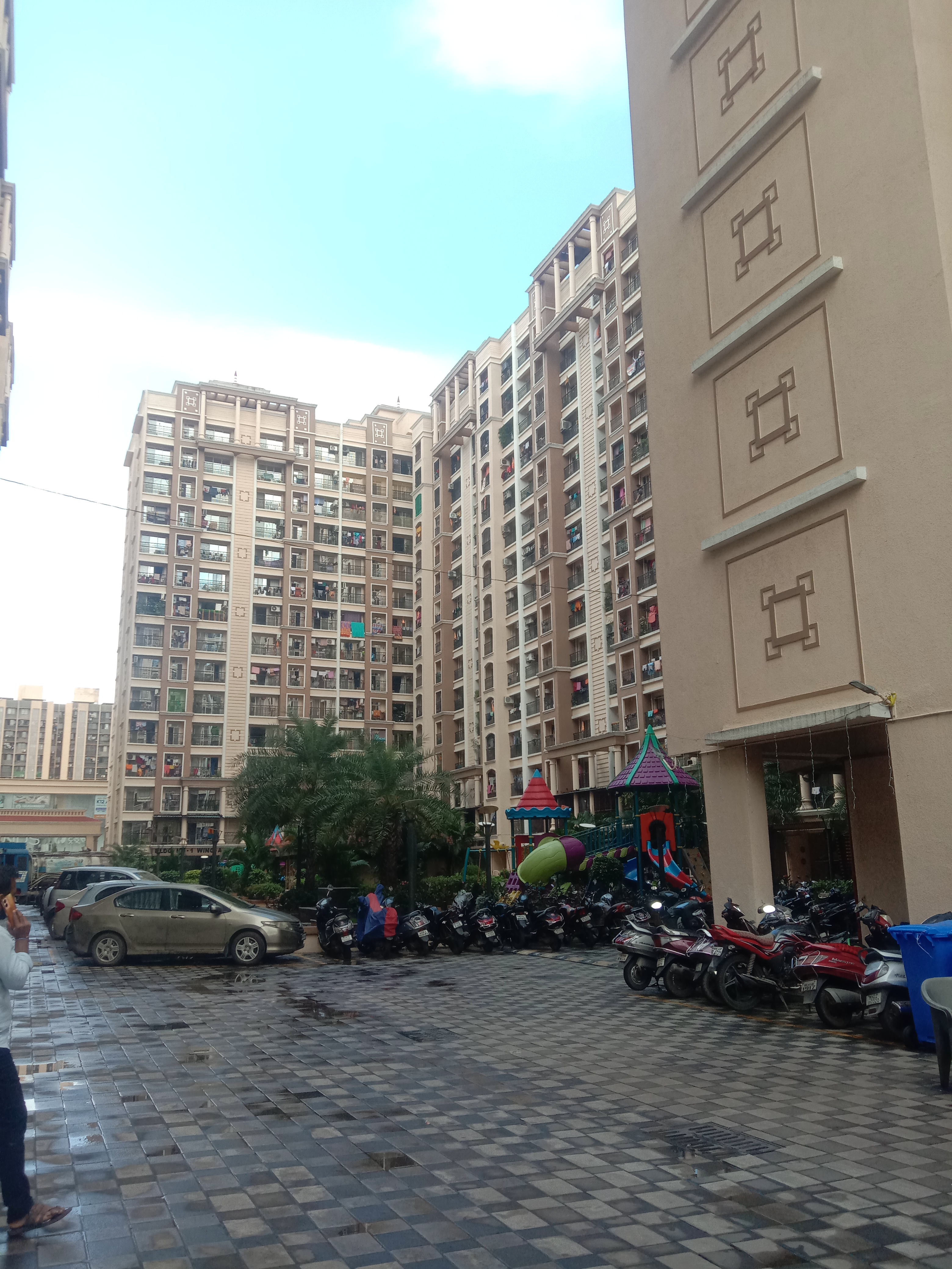 2 BHK + Study Room Apartment For Sale in Agarwal Paramount
