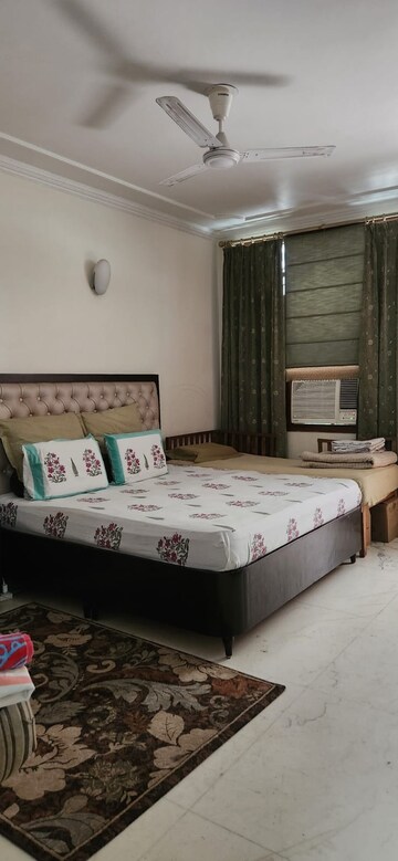 Bedroom in 3 BHK Builder Floor at Ansal Sushant Lok I, Sector 43 – for Rent